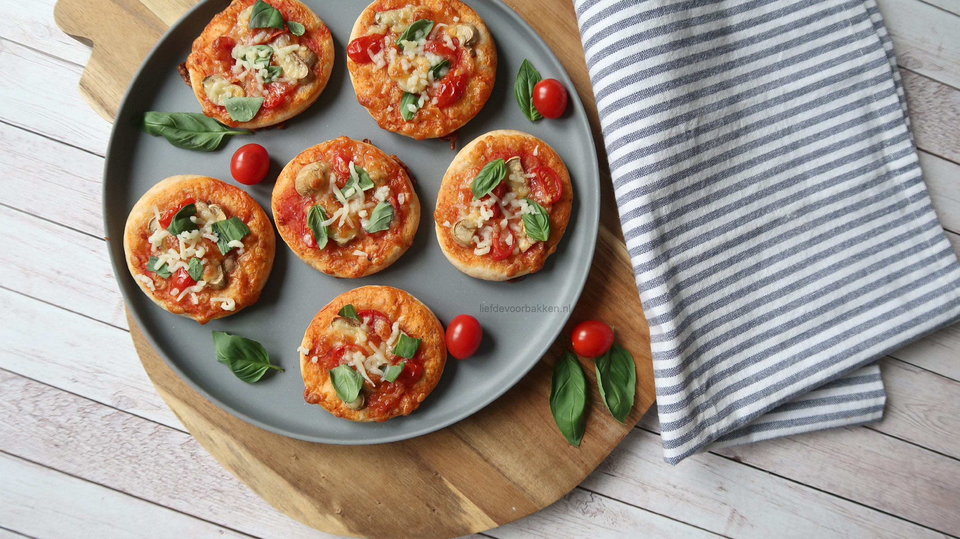 Video: vegetarische mini pizza’s – Liefde voor bakken